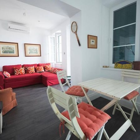 Appartement Charming Colonial Flat In Historic Building à Gibraltar Extérieur photo