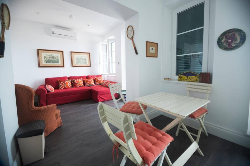 Appartement Charming Colonial Flat In Historic Building à Gibraltar Extérieur photo
