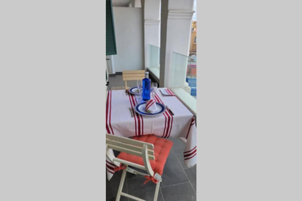 Appartement Charming Colonial Flat In Historic Building à Gibraltar Extérieur photo