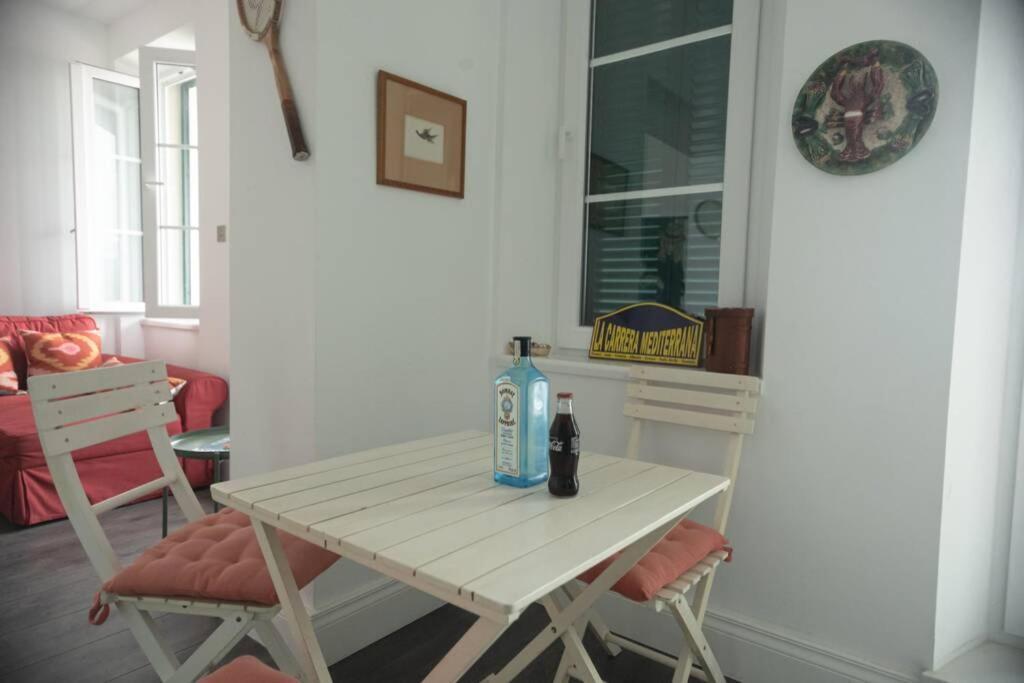 Appartement Charming Colonial Flat In Historic Building à Gibraltar Extérieur photo
